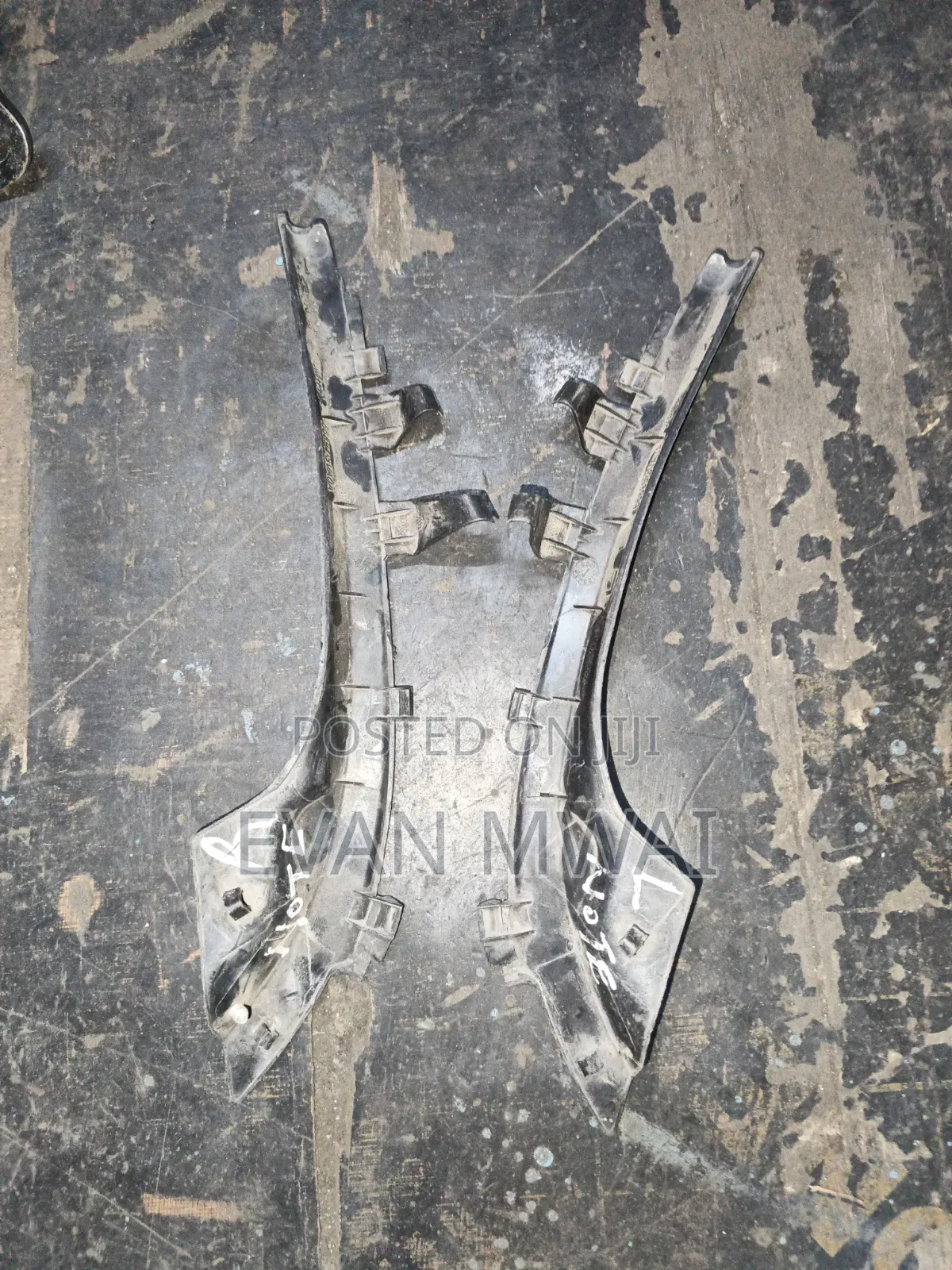 Nissan Note 2012 Front Bumpe Slide Pair