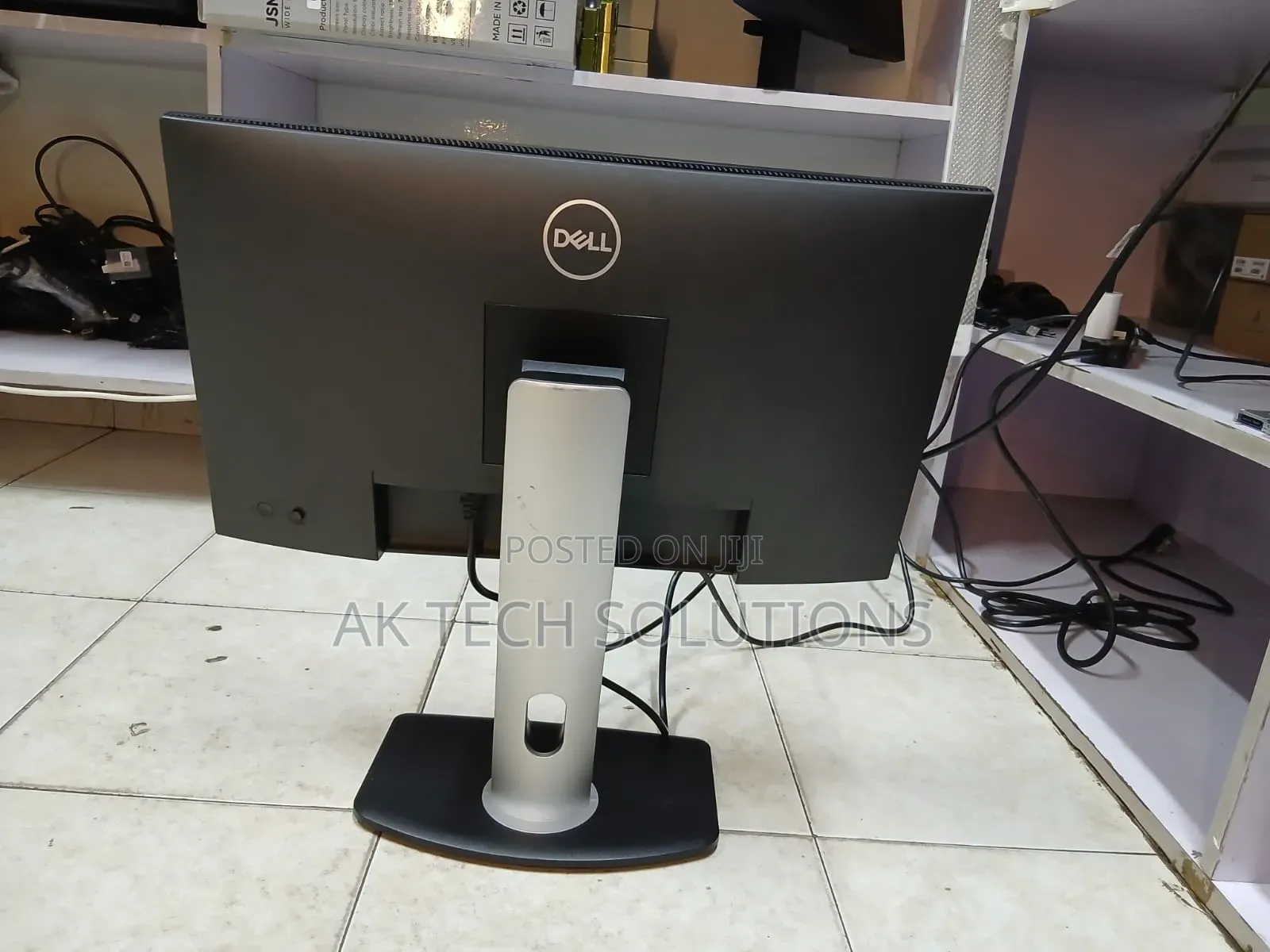 Dell P2425H
24 Inch 
100hz
Vga/Hdmi/Display