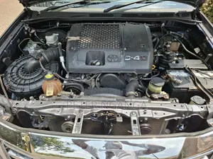 Toyota Hilux 2013 Gray