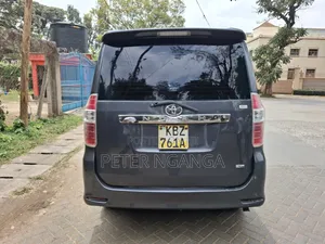 Toyota Noah 2008 Gray