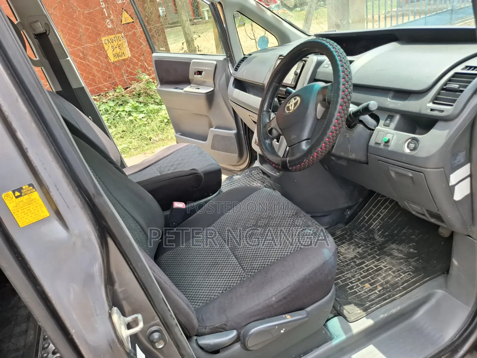 Toyota Noah 2008 Gray