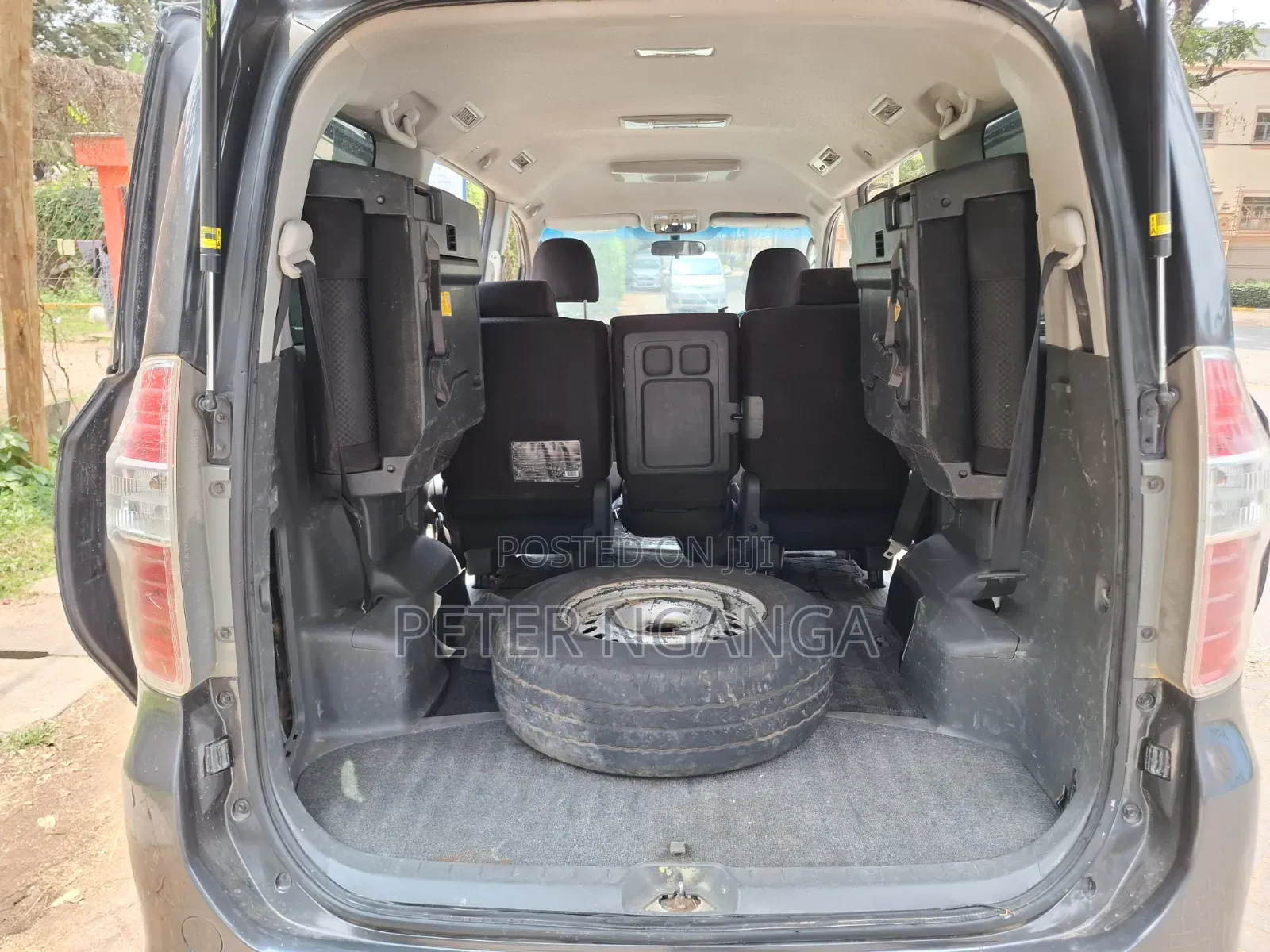 Toyota Noah 2008 Gray