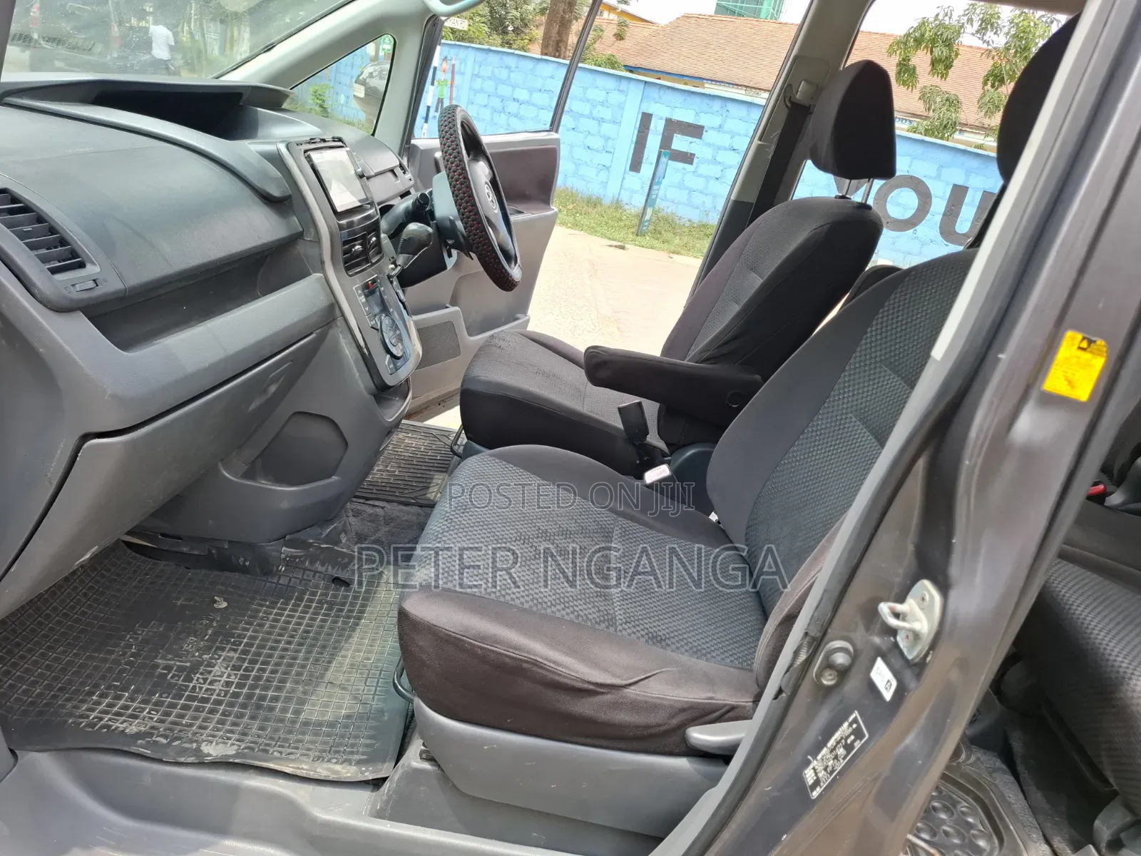 Toyota Noah 2008 Gray