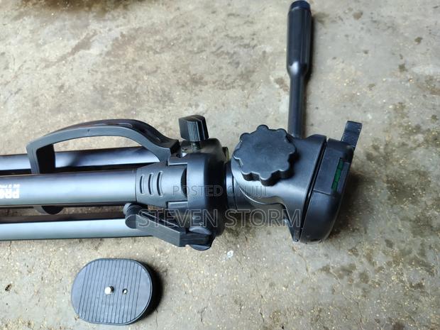 Tri Pod Stand for DSLR Cameras - thumbnail 6