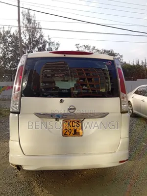 Nissan Serena 2011 White