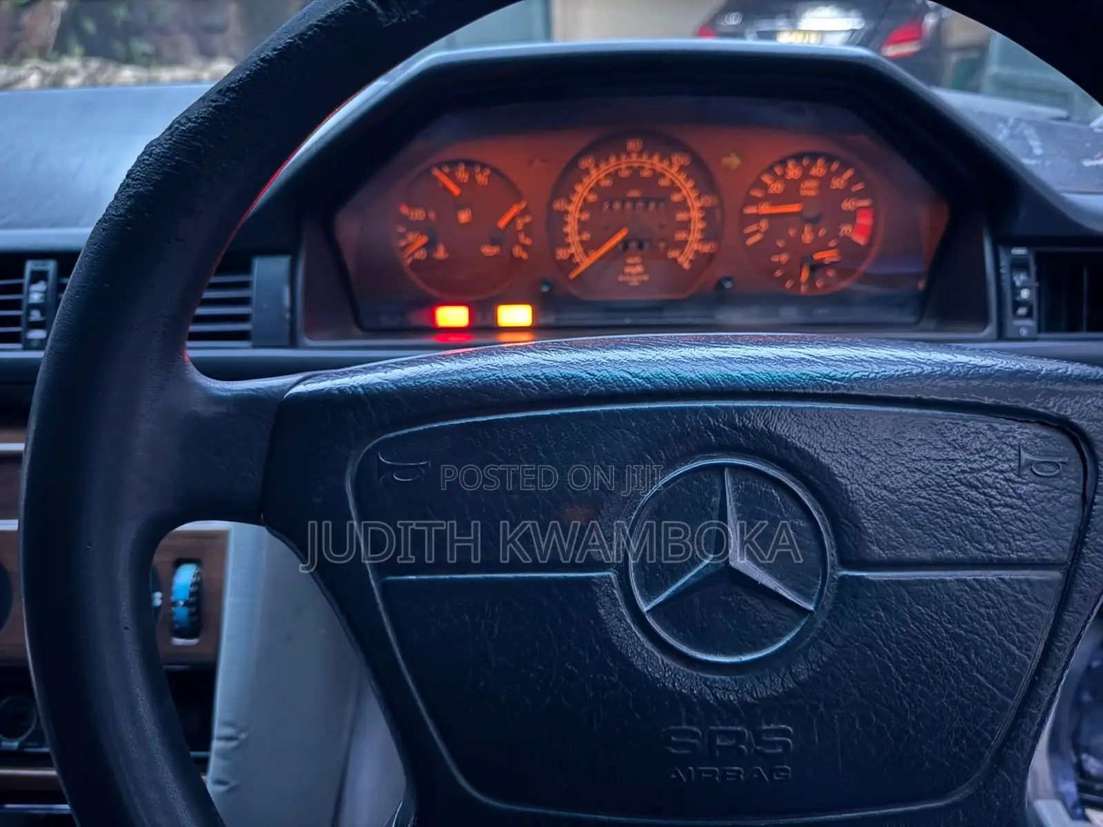 Mercedes-Benz E200 1995 Blue