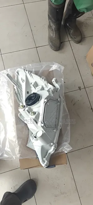 Head Lamp/ Head Light Allion 240 Non Xenon