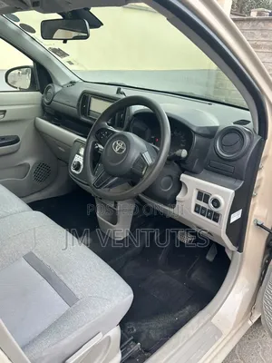 Toyota Passo 2018 Beige