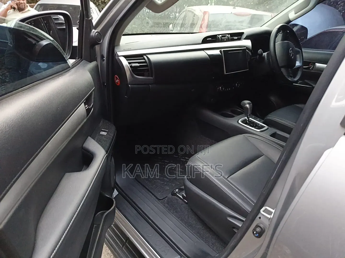 Toyota Hilux 2021 Silver