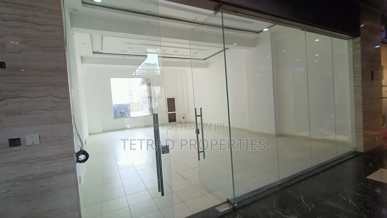 1,460 SQFT Shop in Westlands Near Sarit Center.