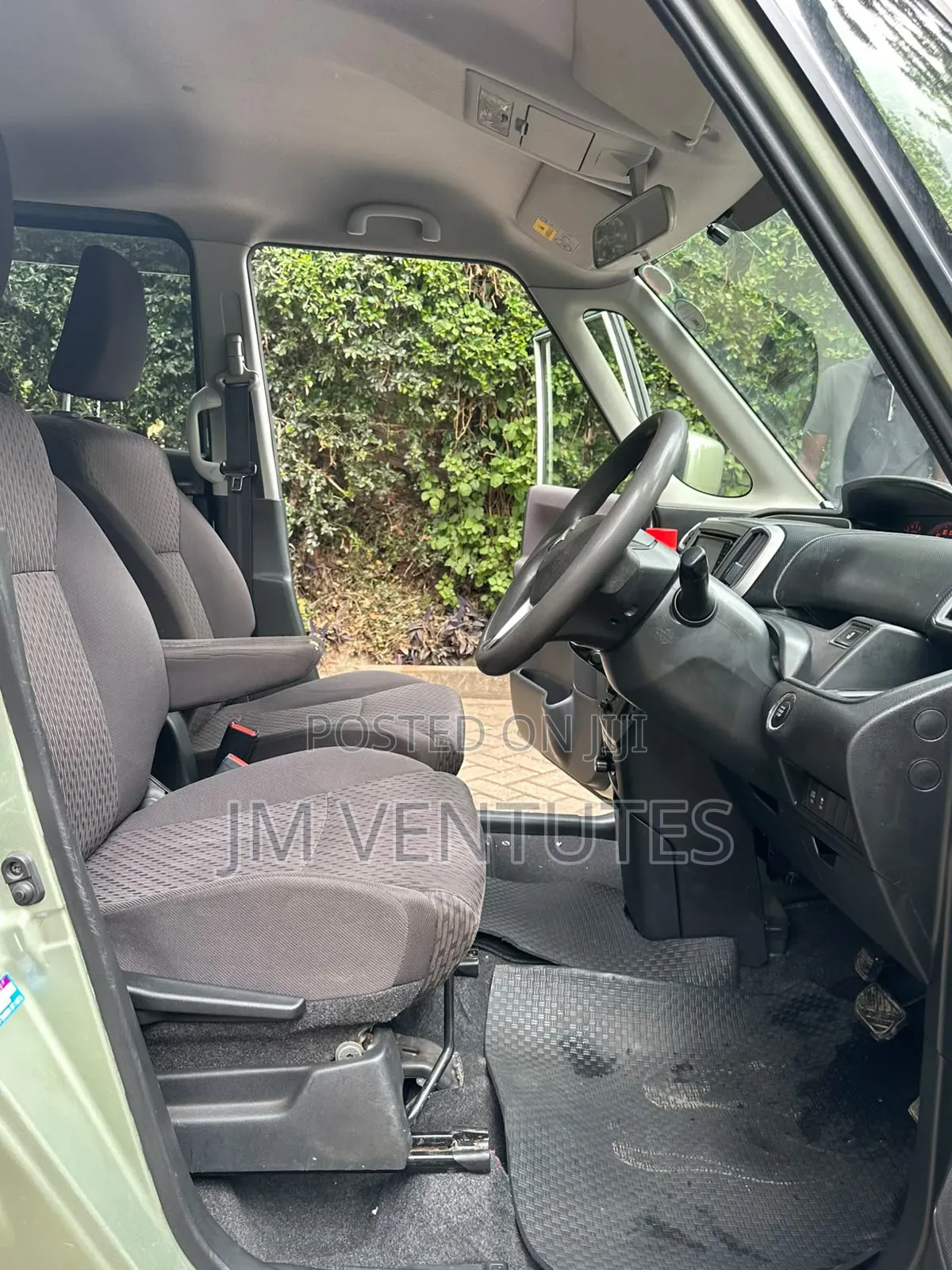Suzuki Solio 2017 Green