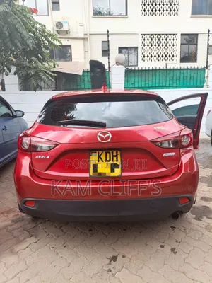 Mazda Axela SV Premium 2014 Red