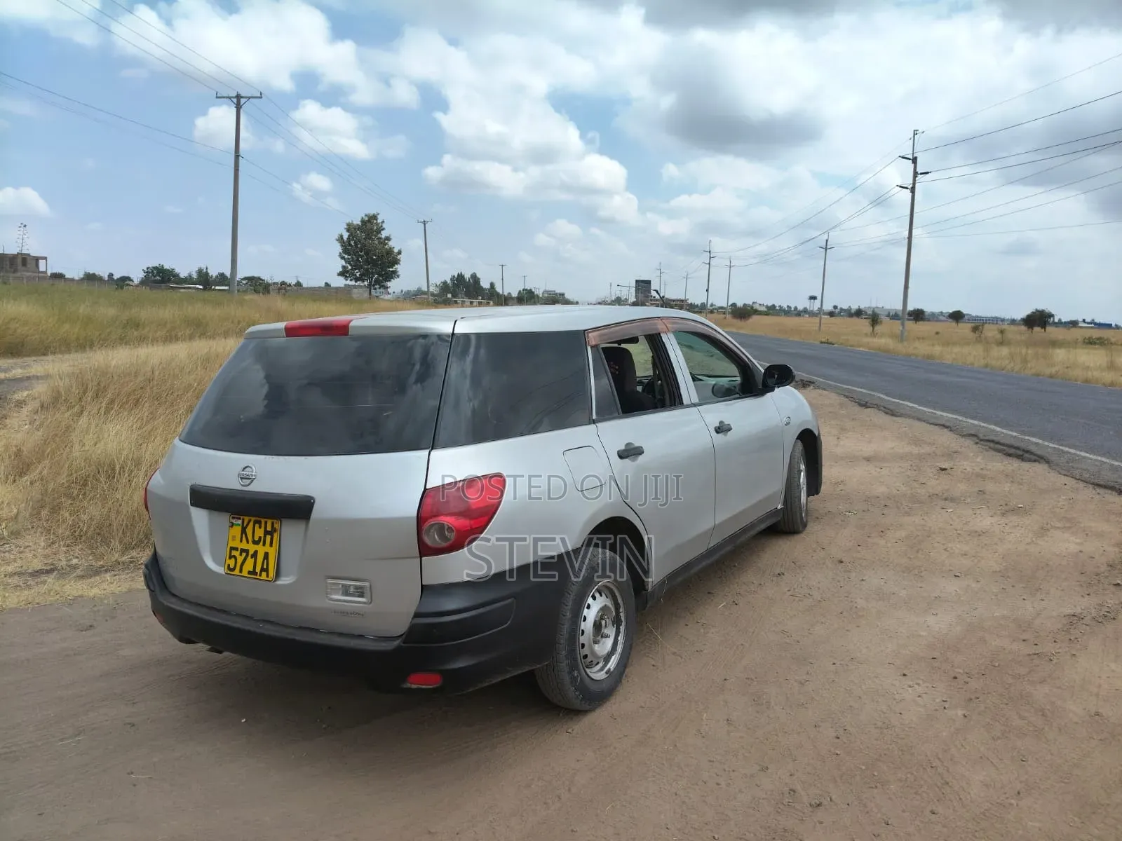 Nissan Advan 2009 Gray