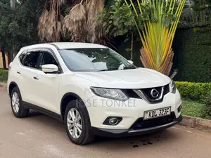 Nissan X-Trail 2.0 Petrol FWD 2015 White