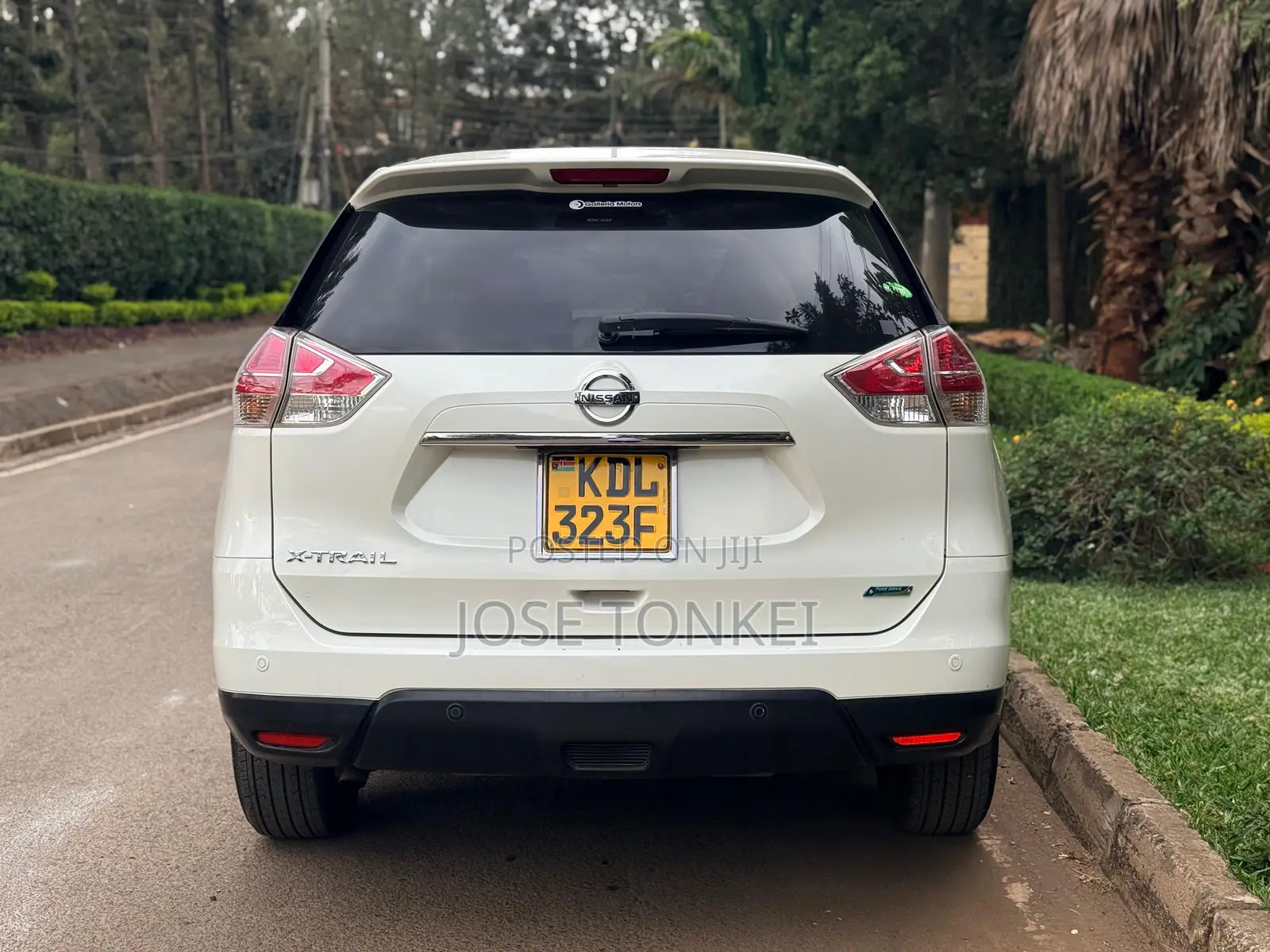 Nissan X-Trail 2.0 Petrol FWD 2015 White