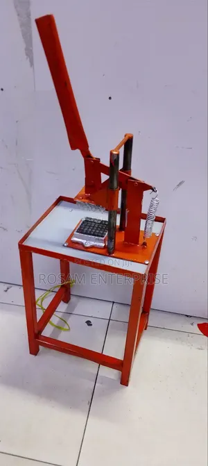 Commercial Potato Chipper