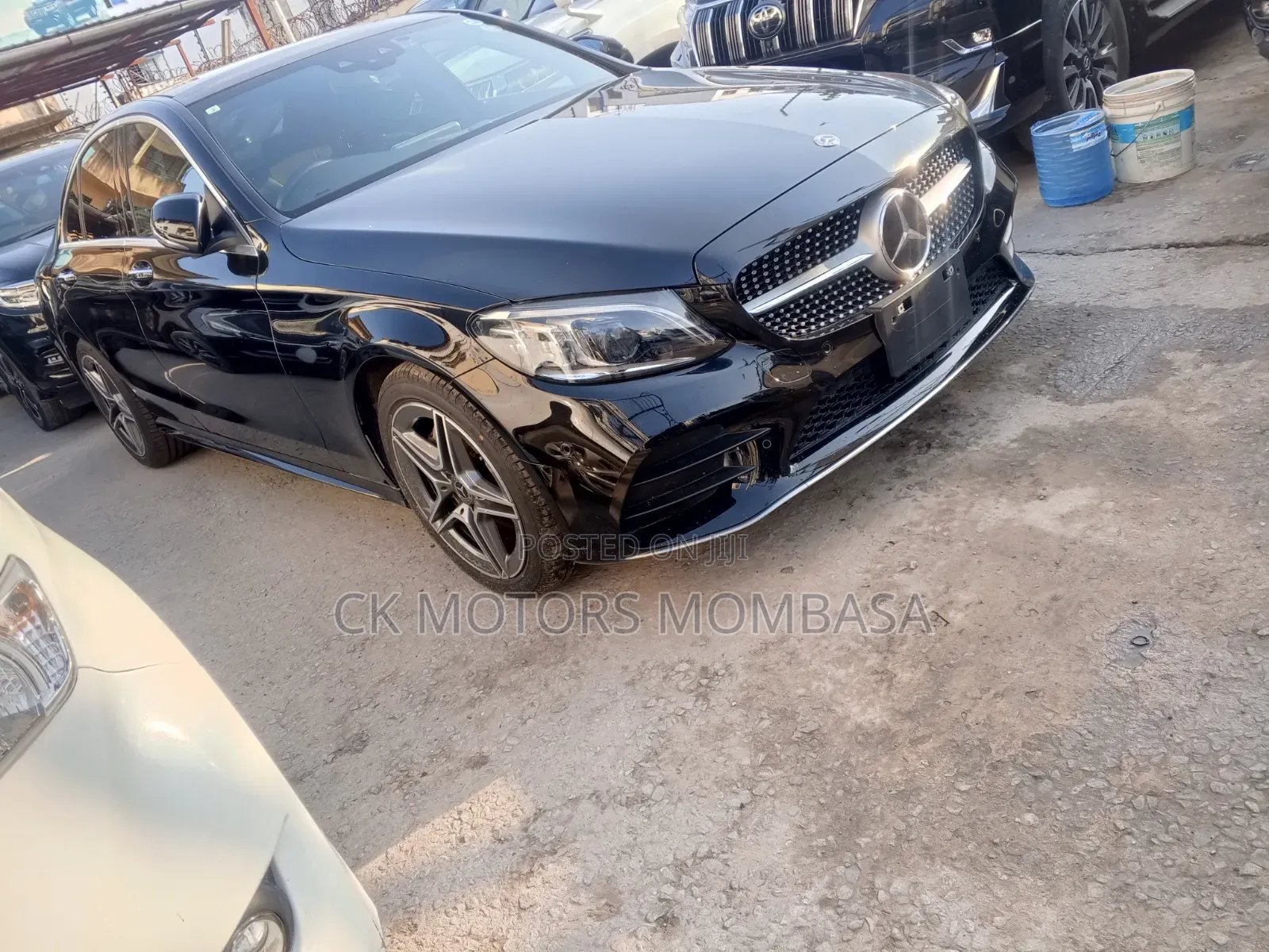 Mercedes-Benz C200 2019 Black