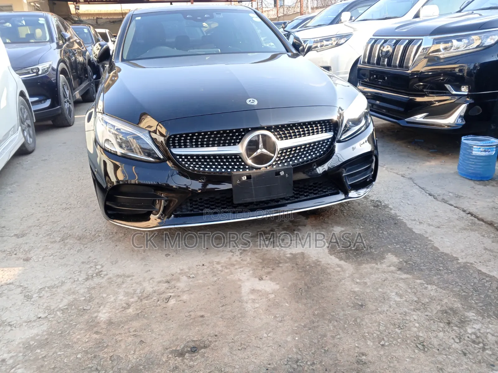 Mercedes-Benz C200 2019 Black