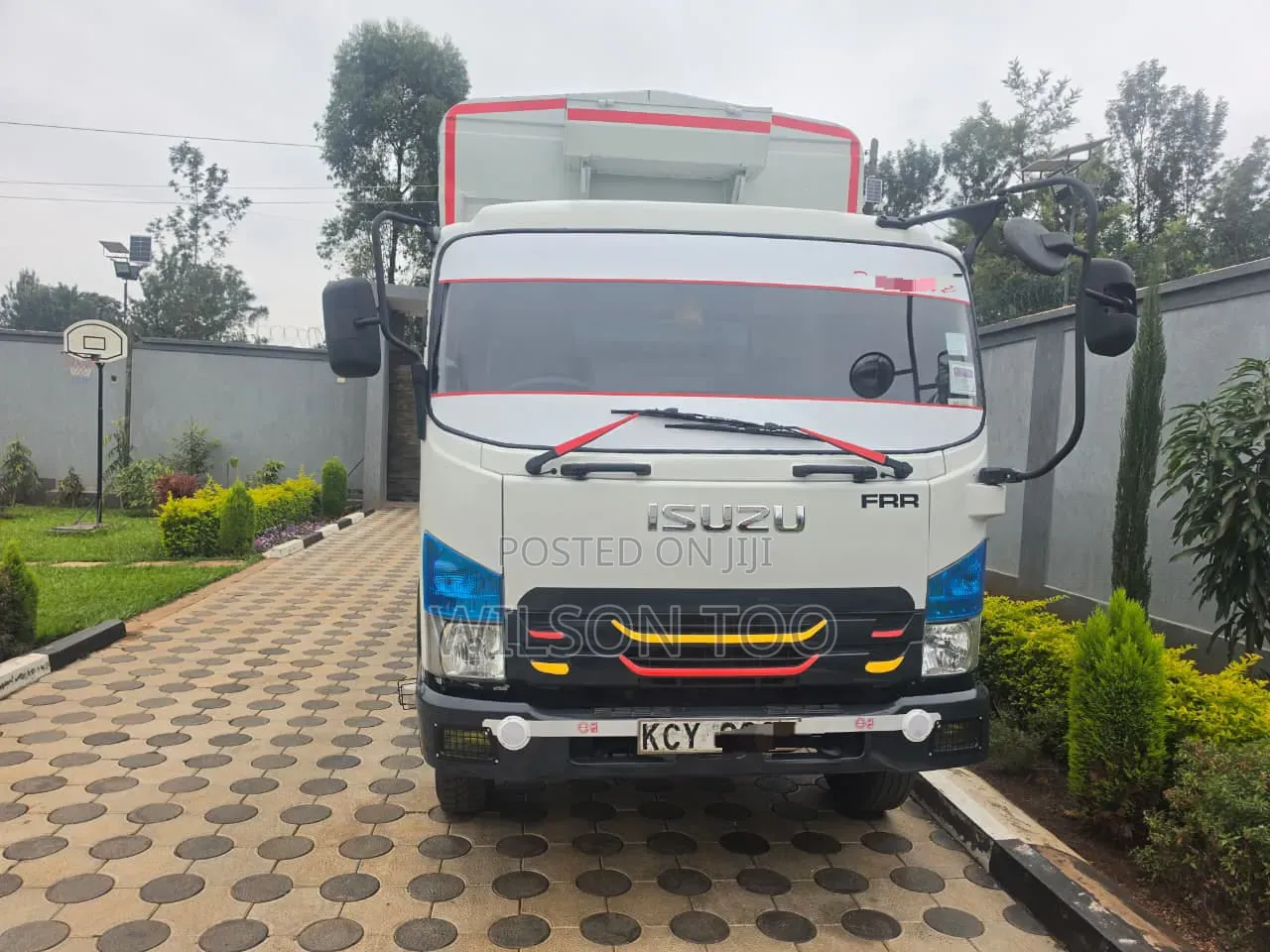 ISUZU FRR 90!kcy 2019 White