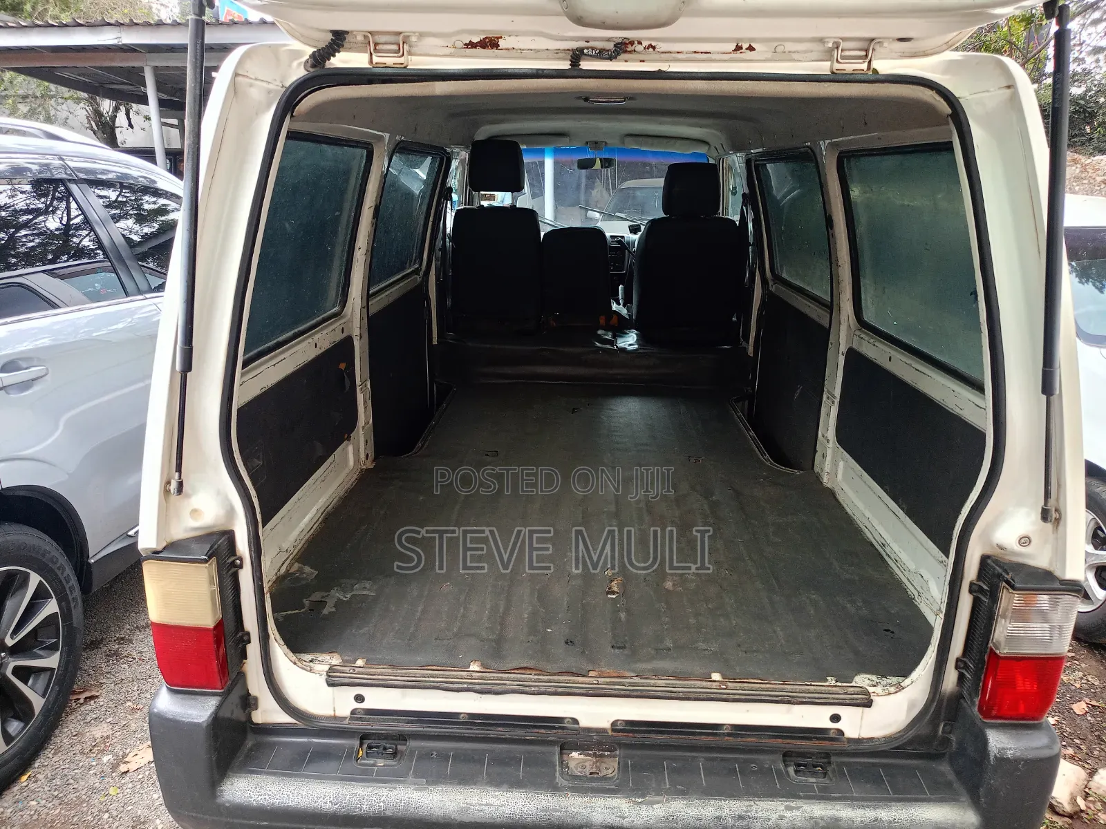 Mazda Bongo 2013 Black