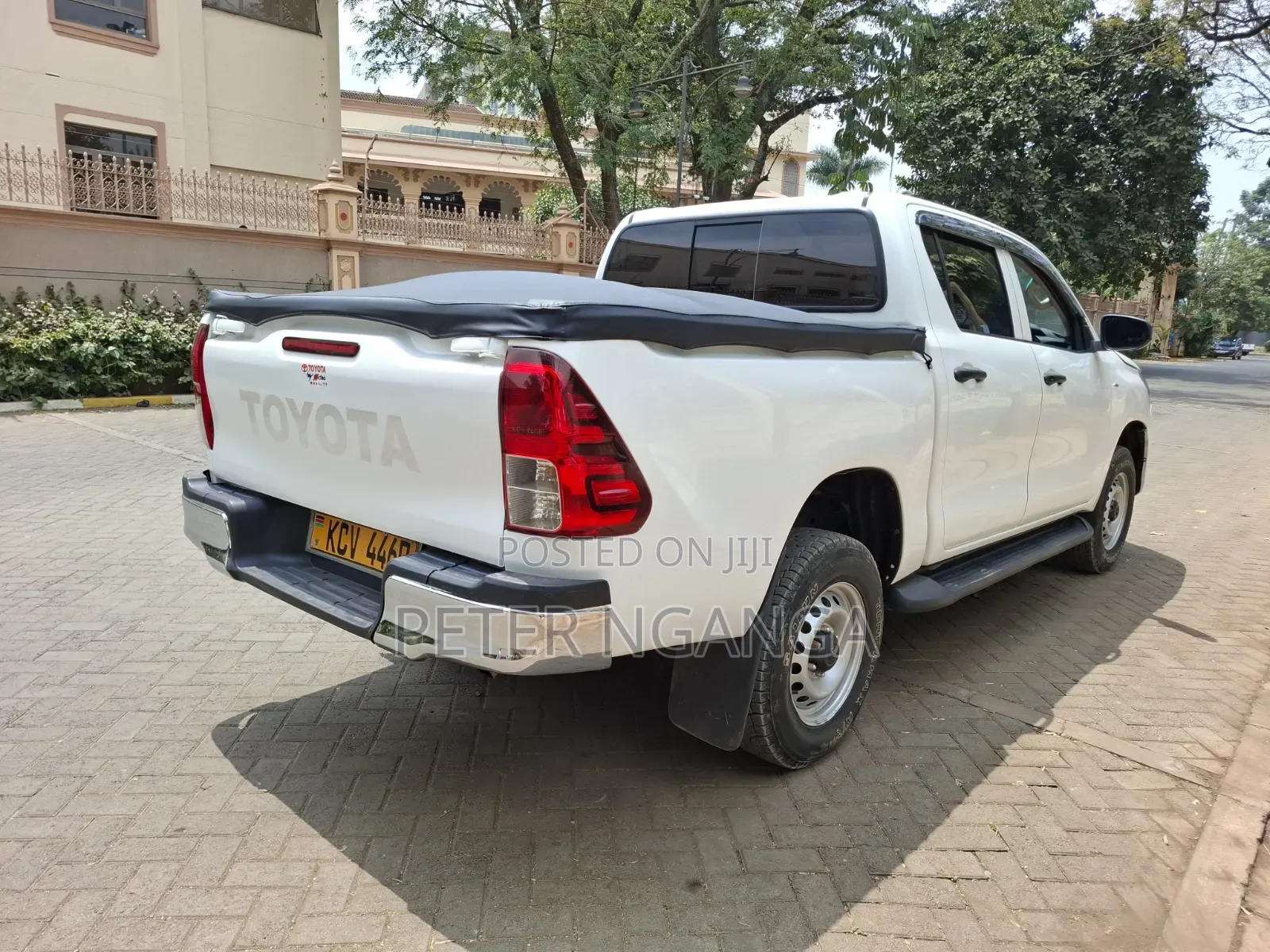 Toyota Hilux 2018 White