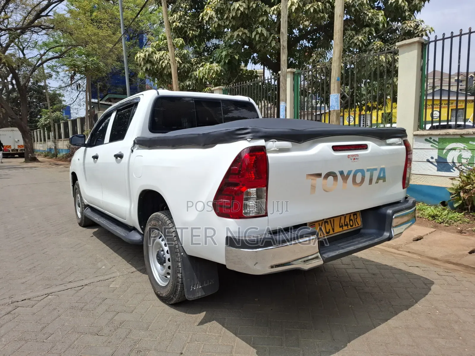 Toyota Hilux 2018 White