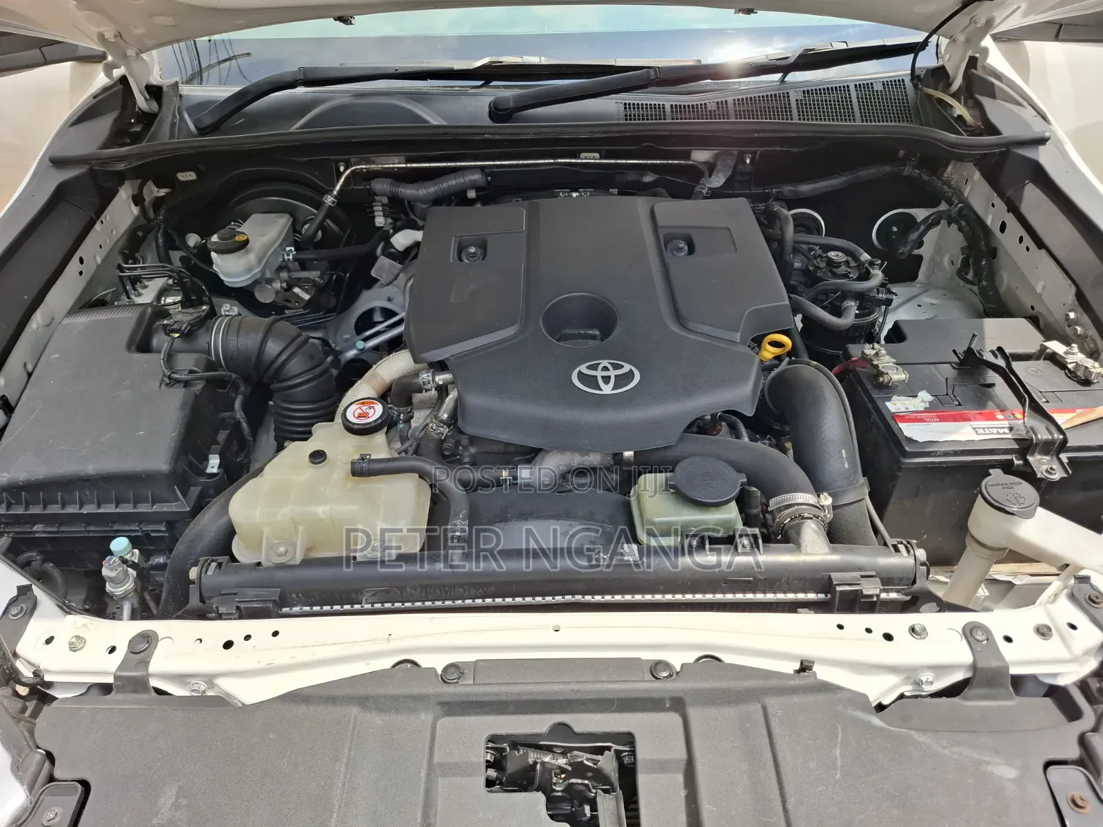 Toyota Hilux 2018 White