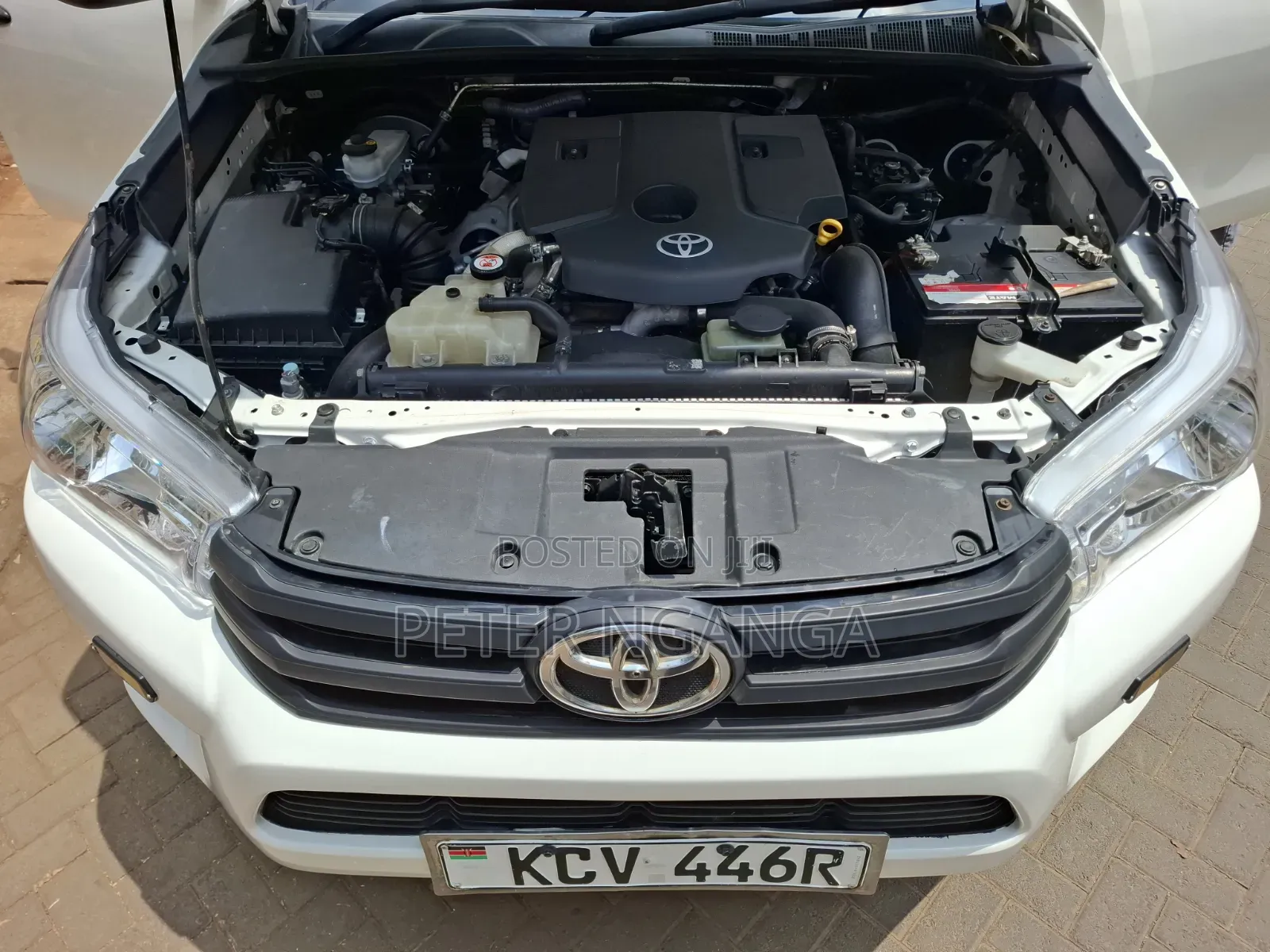 Toyota Hilux 2018 White