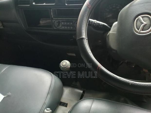 Mazda Bongo 2014 White - thumbnail 6