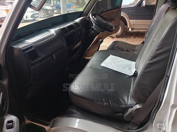 Mazda Bongo 2014 White - thumbnail 7