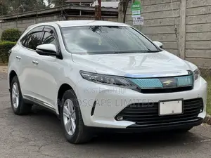 Toyota Harrier 2018 White