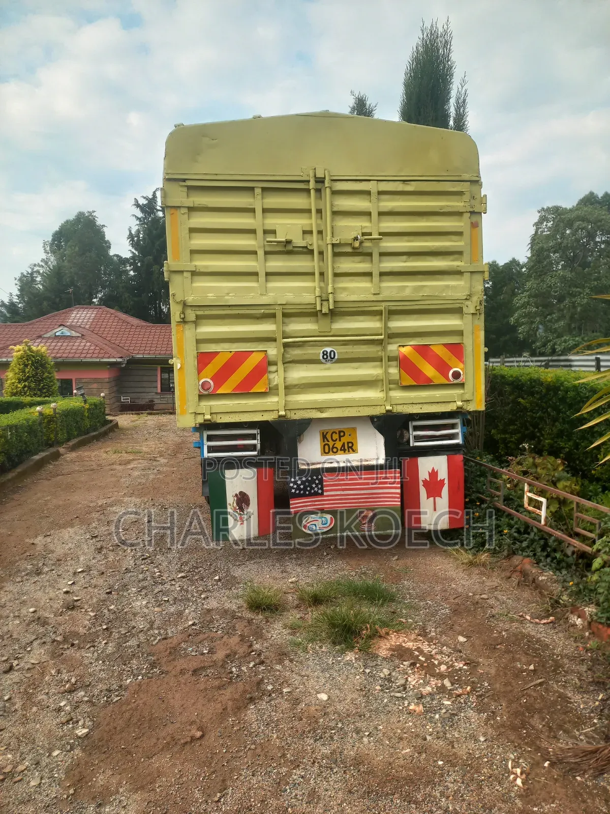 Mitsubishi Fh 2005 White