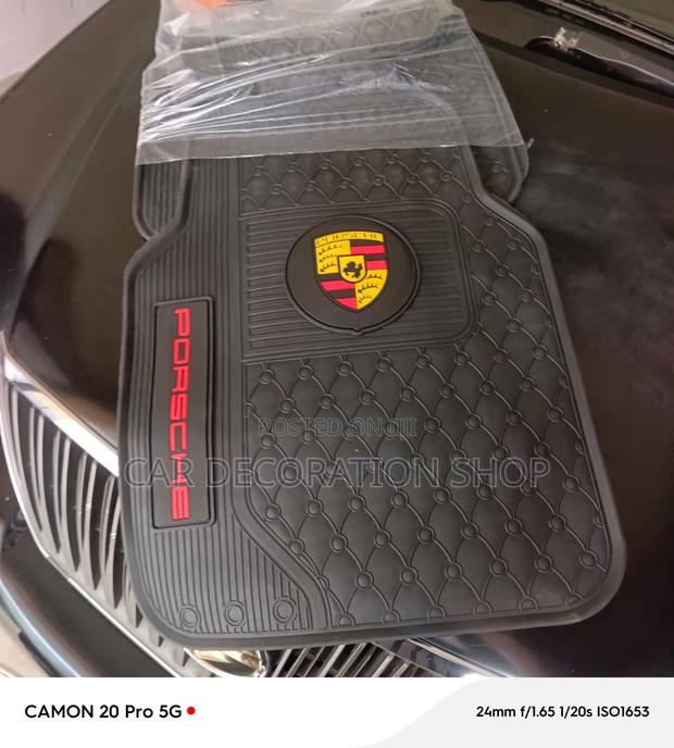Heavy Porsche Waterproof Textured Rubber Latex Designed to Trap Dirt - thumbnail 2
