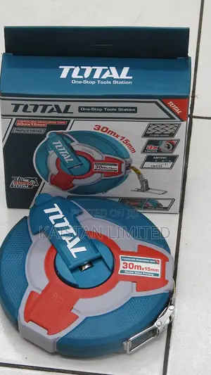 TOTAL 30m Steel Measuring Tape 12.5mm