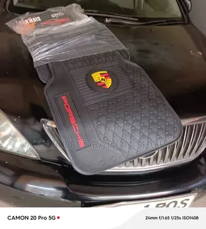 Non_slip Spiked Backing Dust Trapping Surface 5pc Porsche Mats