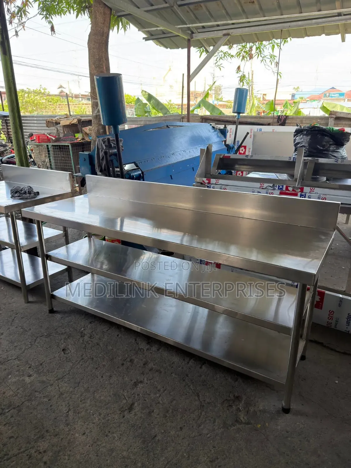 2*6 Double Shelved Customized Packaging Tables