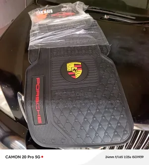 Universal 5 Seater Branded Porsche Cayenne Nonslip Effect Floor Mats
