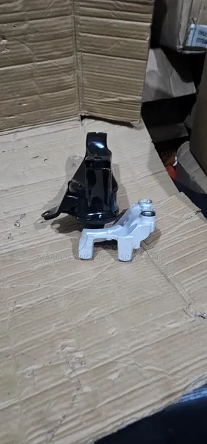 Honda CRM Engine Mounting