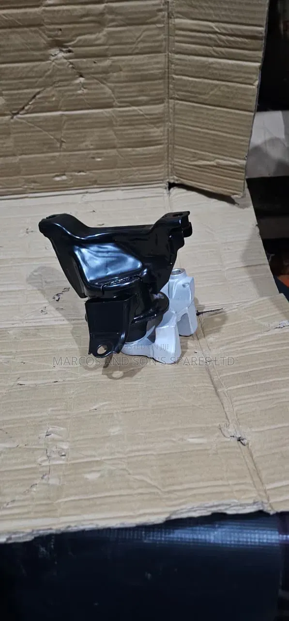 Honda CRM Engine Mounting
