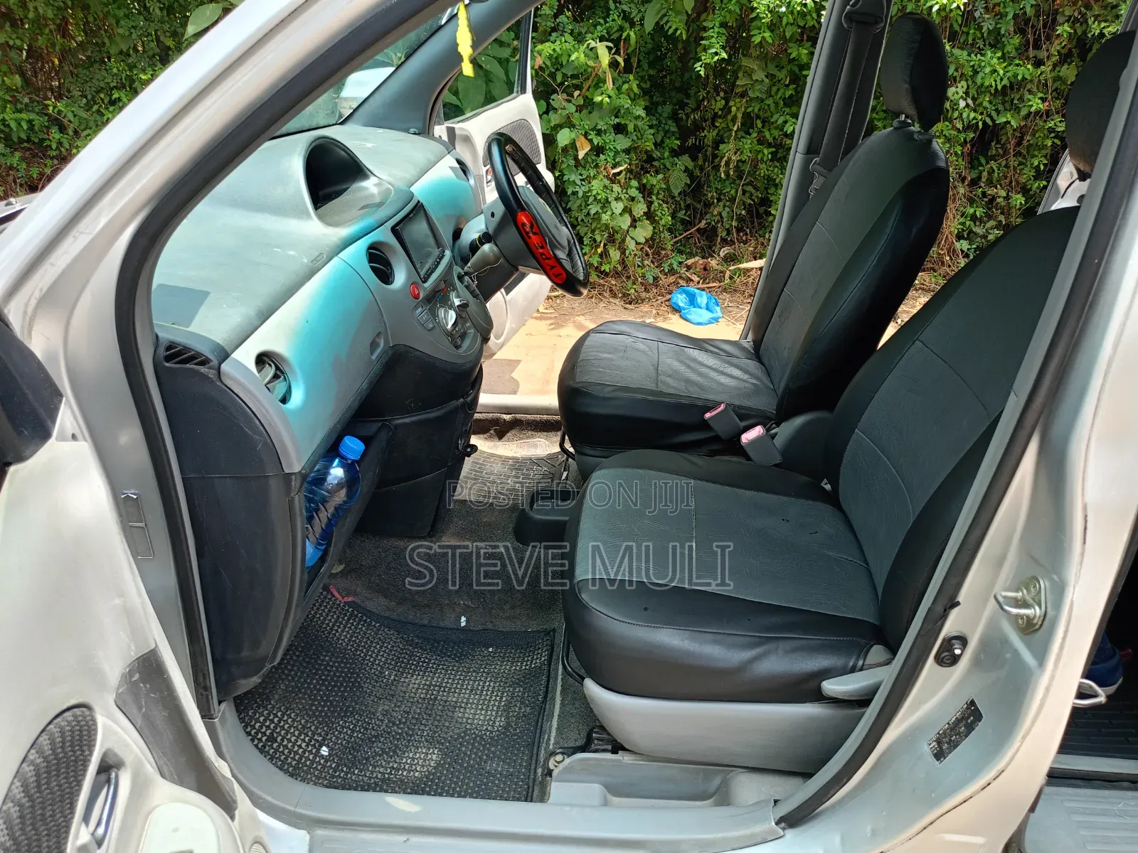 Toyota Sienta 2010 Silver