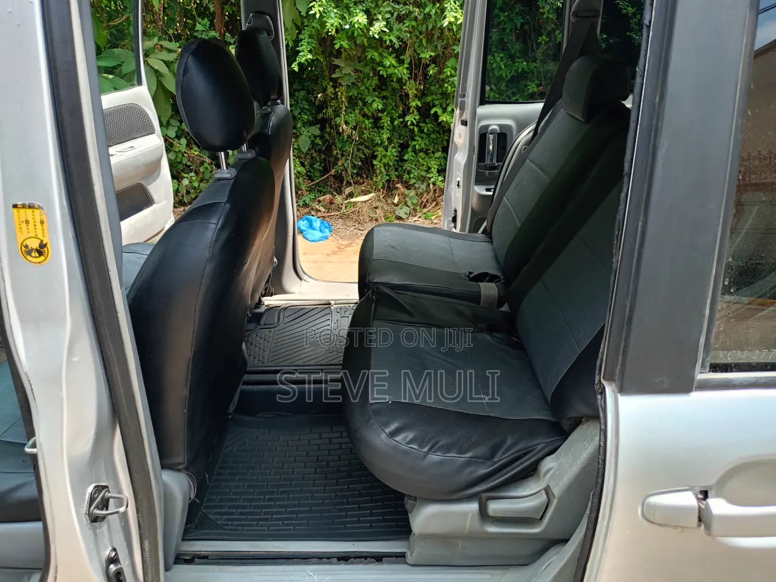 Toyota Sienta 2010 Silver