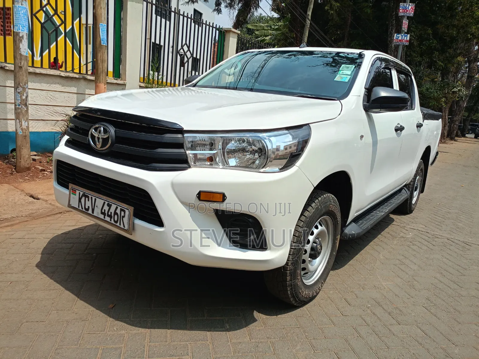 Toyota Hilux 2019 White