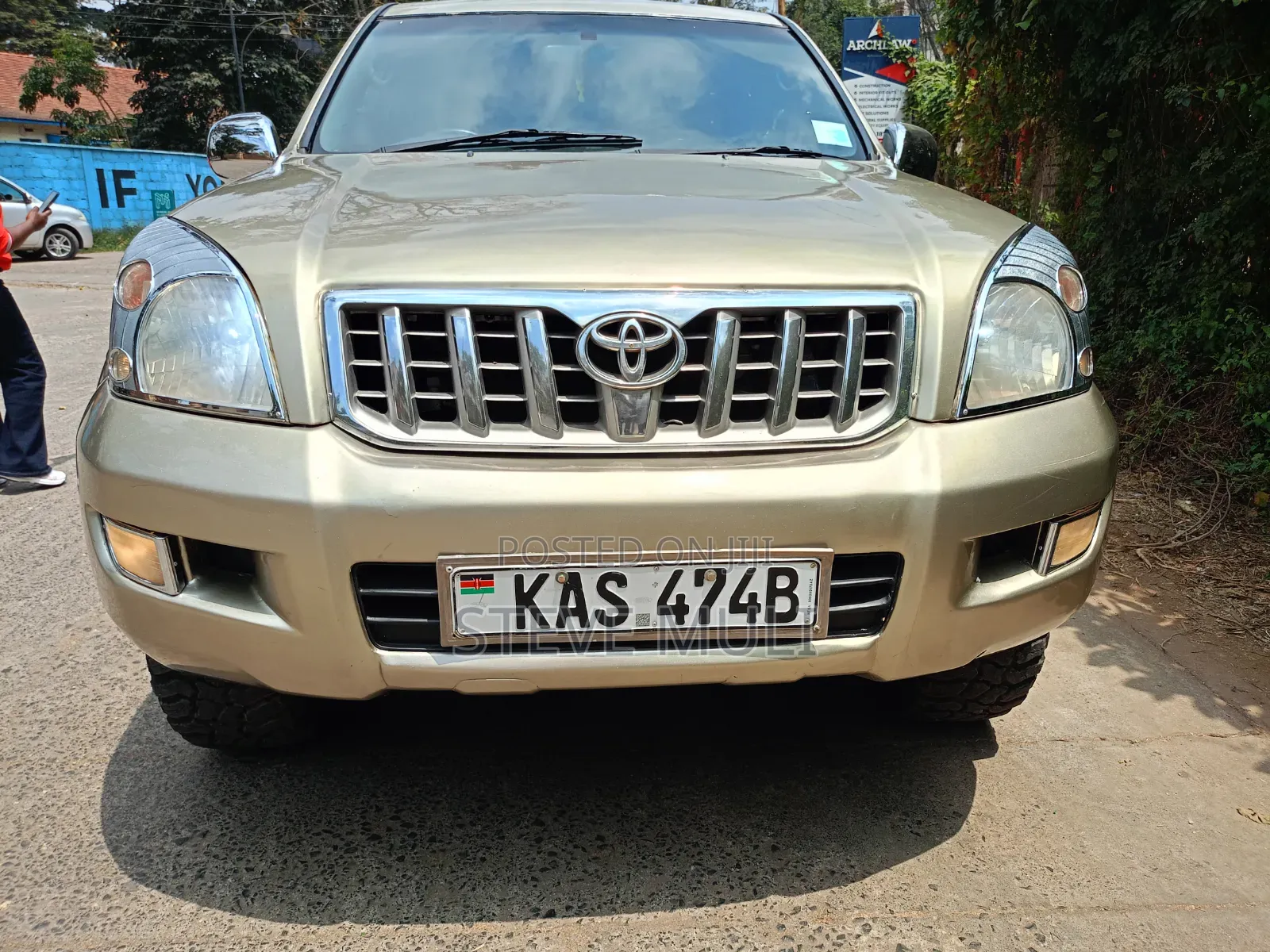 Toyota Hilux 2003 Gold
