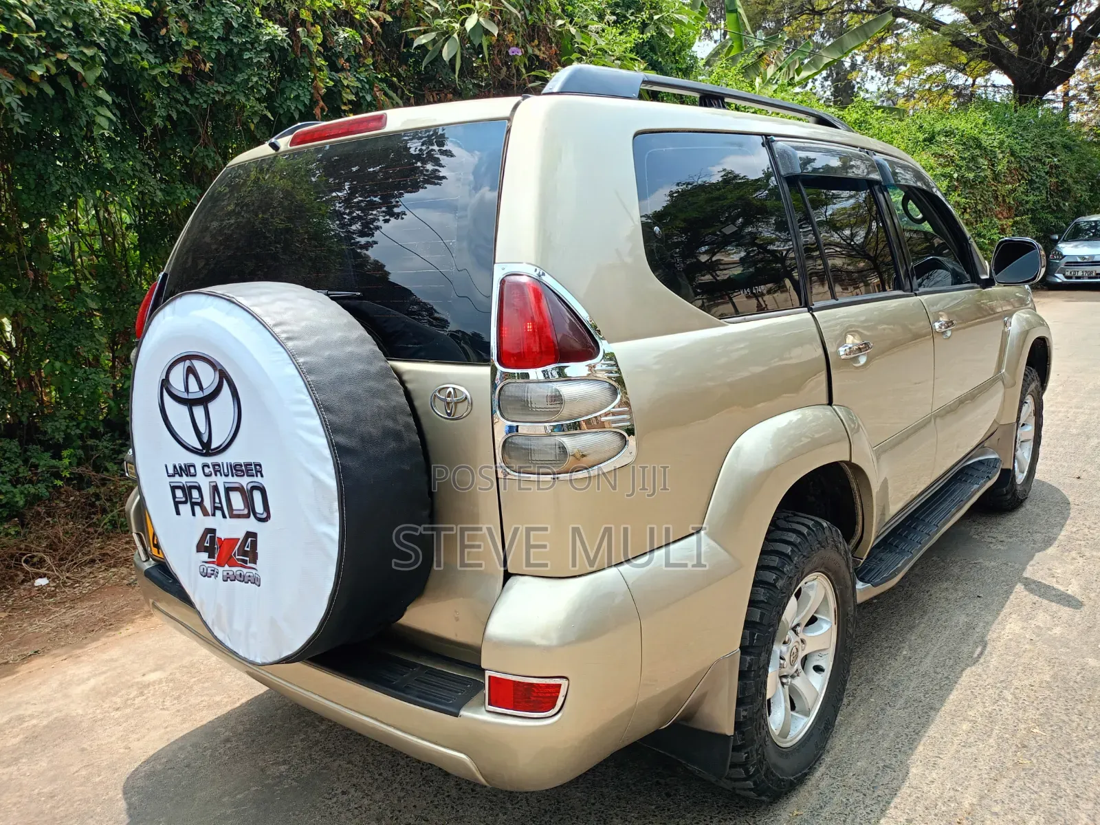 Toyota Hilux 2003 Gold