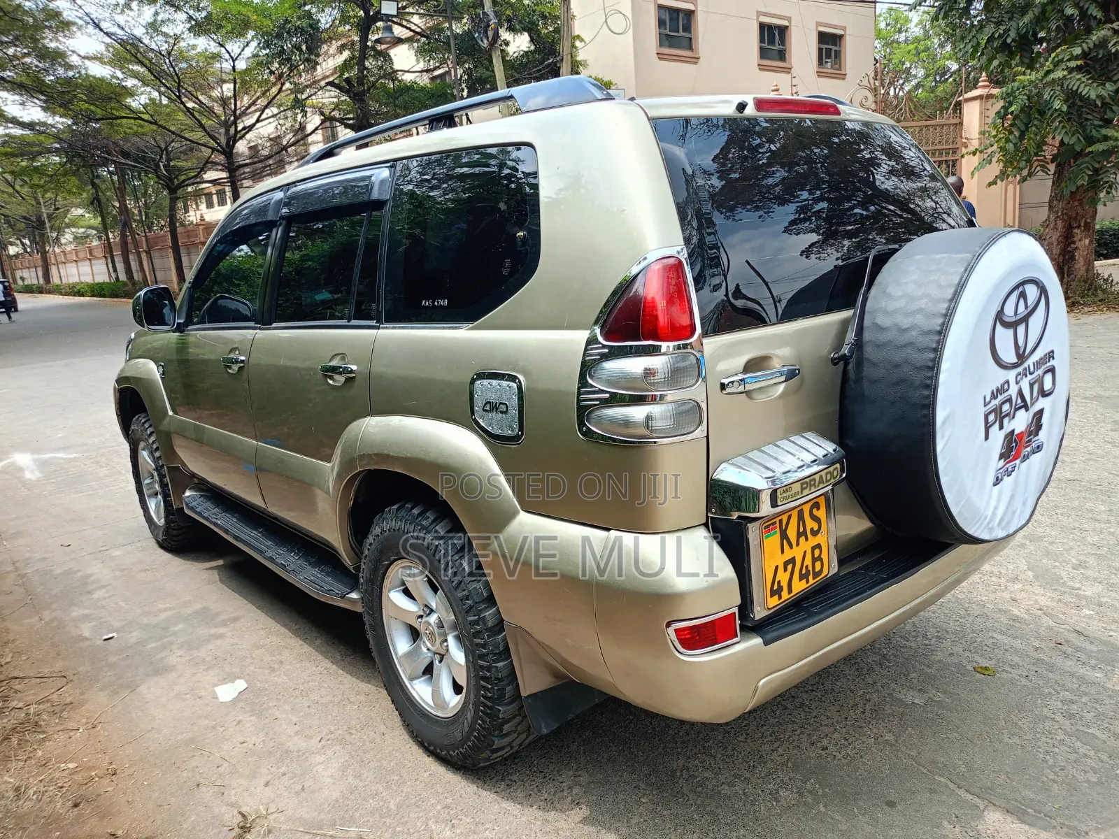 Toyota Hilux 2003 Gold