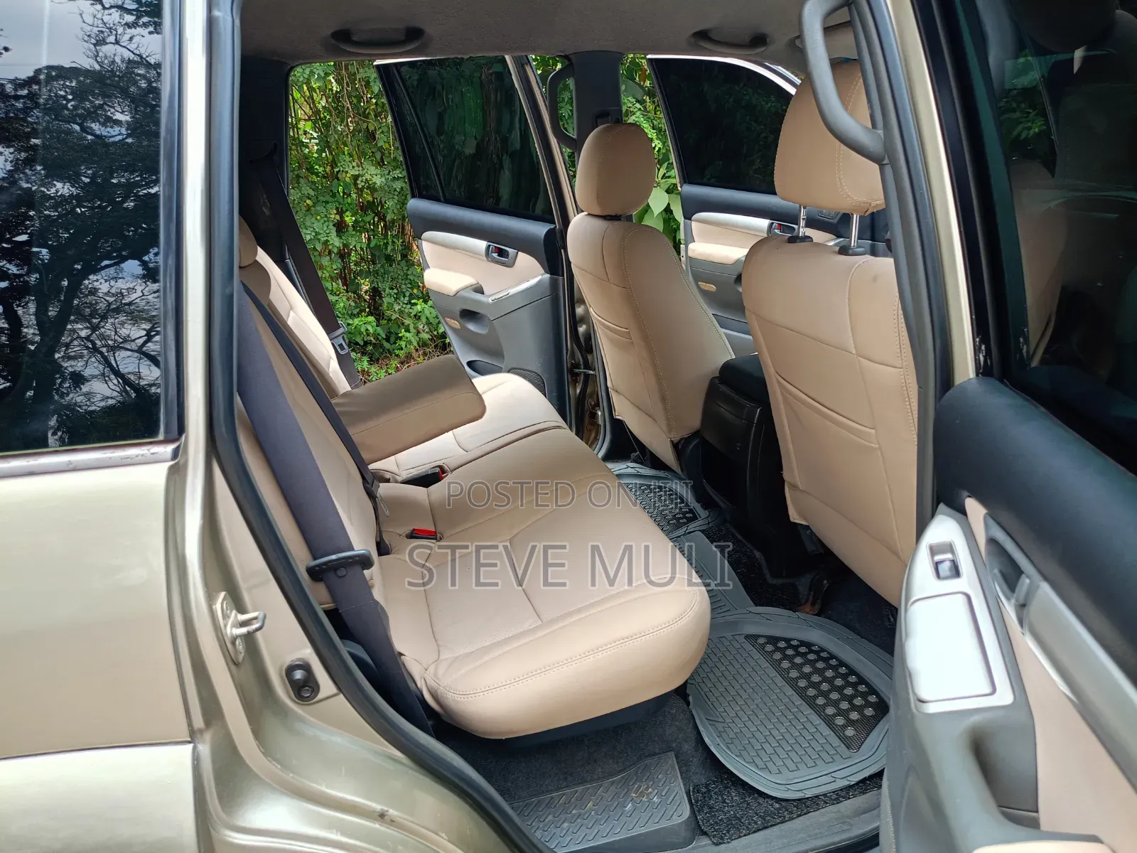 Toyota Hilux 2003 Gold