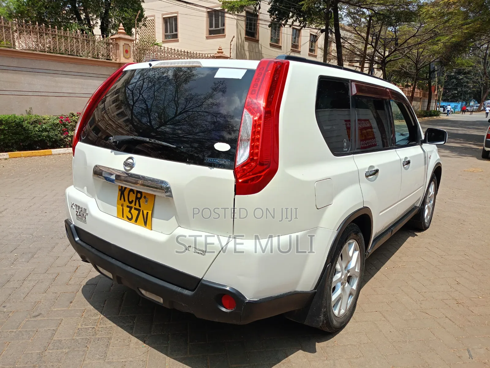 Nissan X-Trail 2011 White