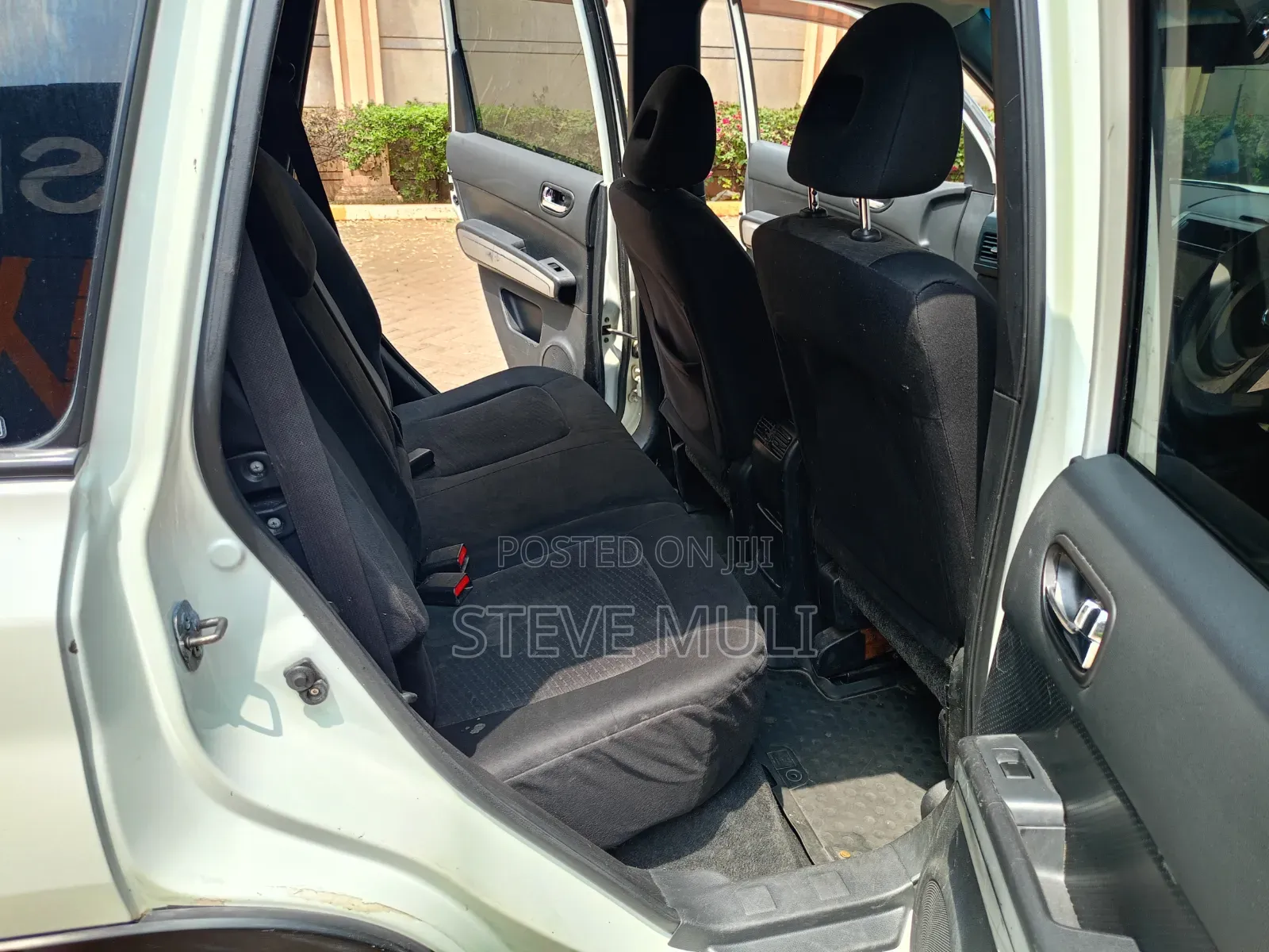 Nissan X-Trail 2011 White