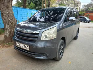 Toyota Noah 2008 Gray