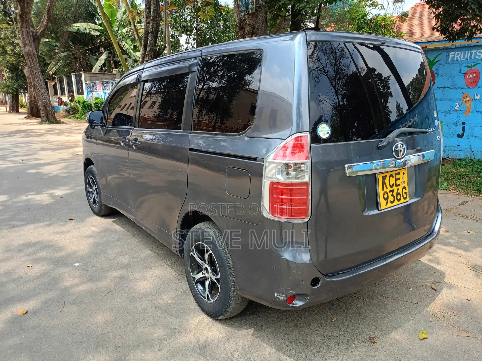 Toyota Noah 2008 Gray